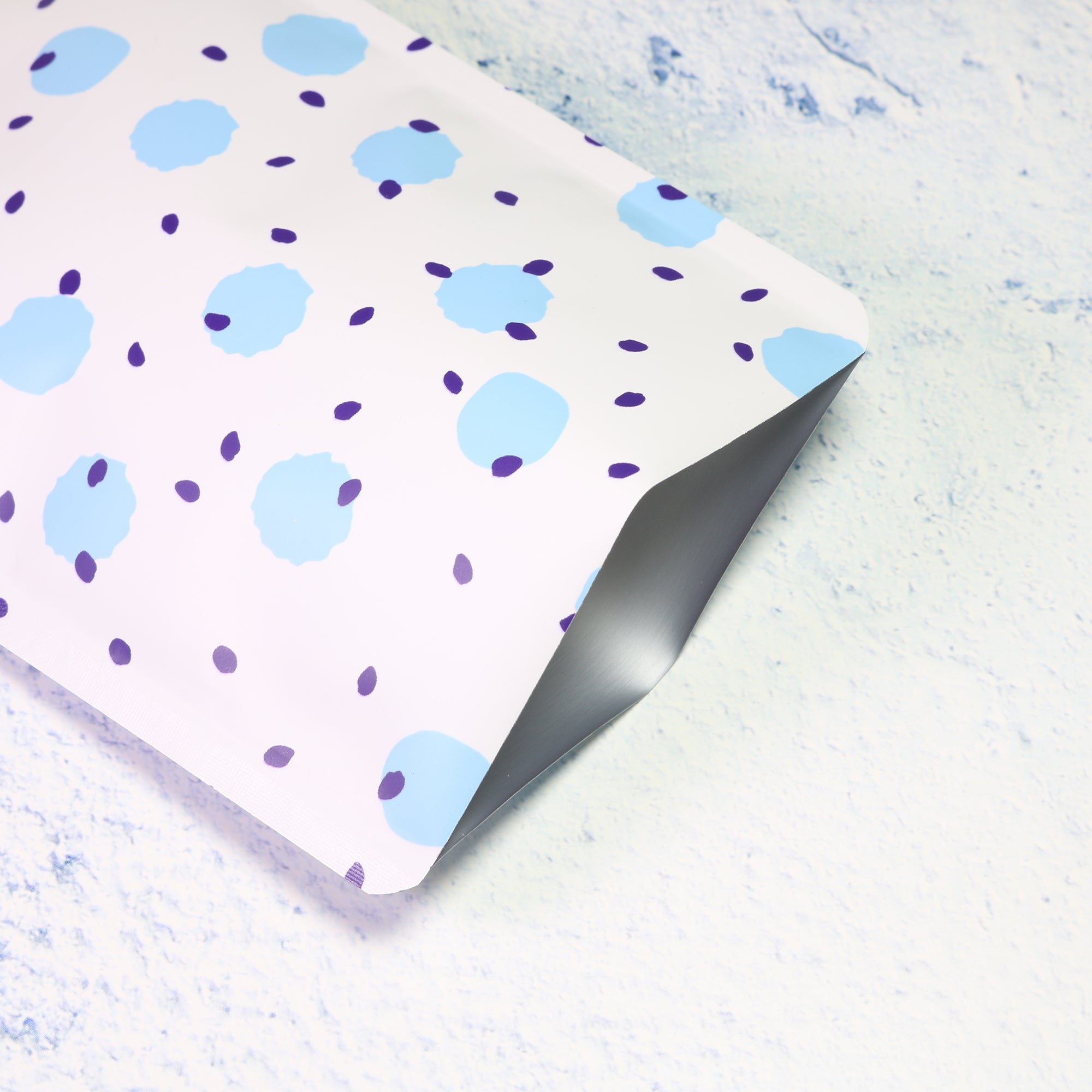 White with Berry Blue Polka Dot Aluminum Open Top Bags