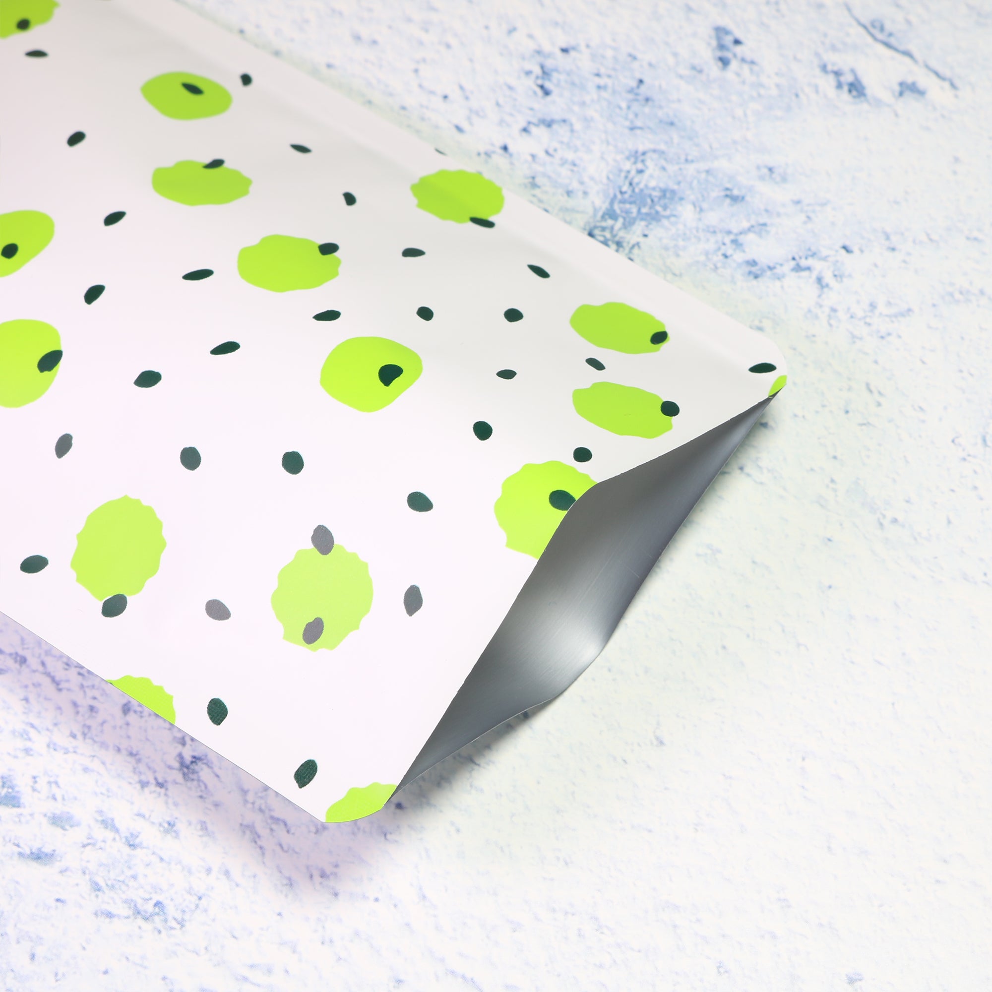 White with Kiwi Green Polka Dot Aluminum Open Top Bags