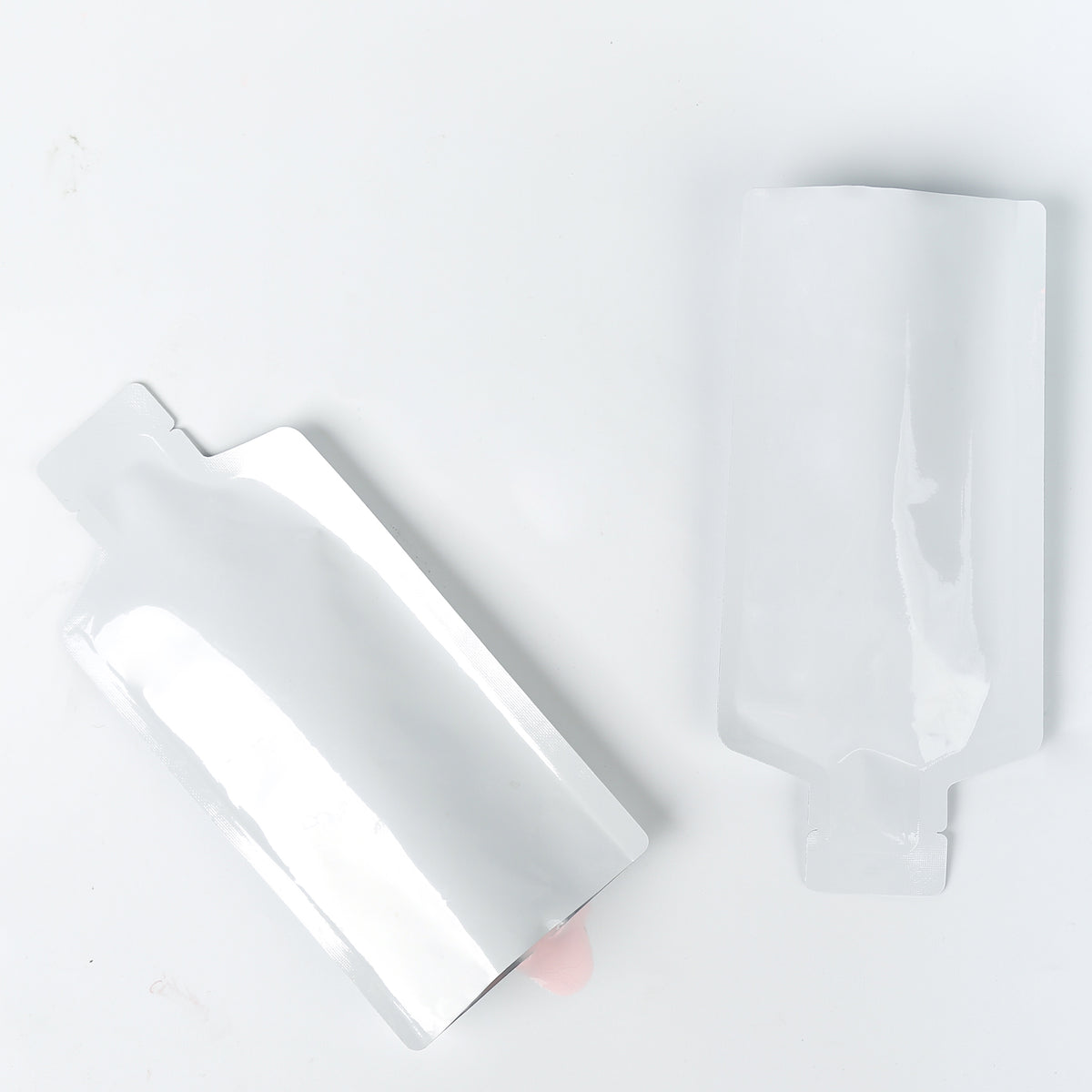 Glossy Arctic White Aluminum Bottle Shape Open Bottom Bags