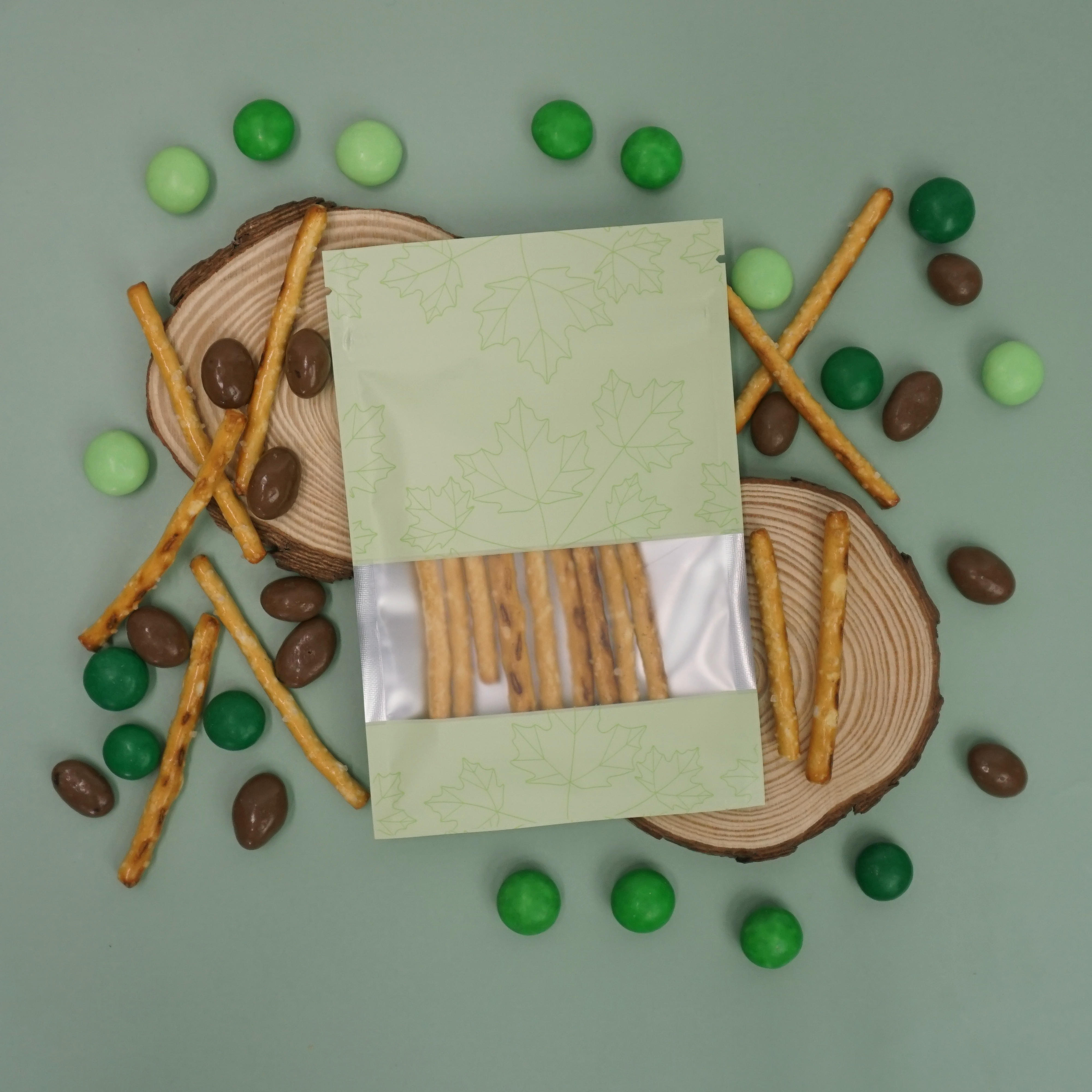 Matte Fall Green Maple Leaves Design Aluminum Flat QuickQlick® Bags