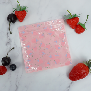 QQ Studio® Strawberry Pink Designed Multi-Icon Pattern QuickQlick® Bags with Clear Window