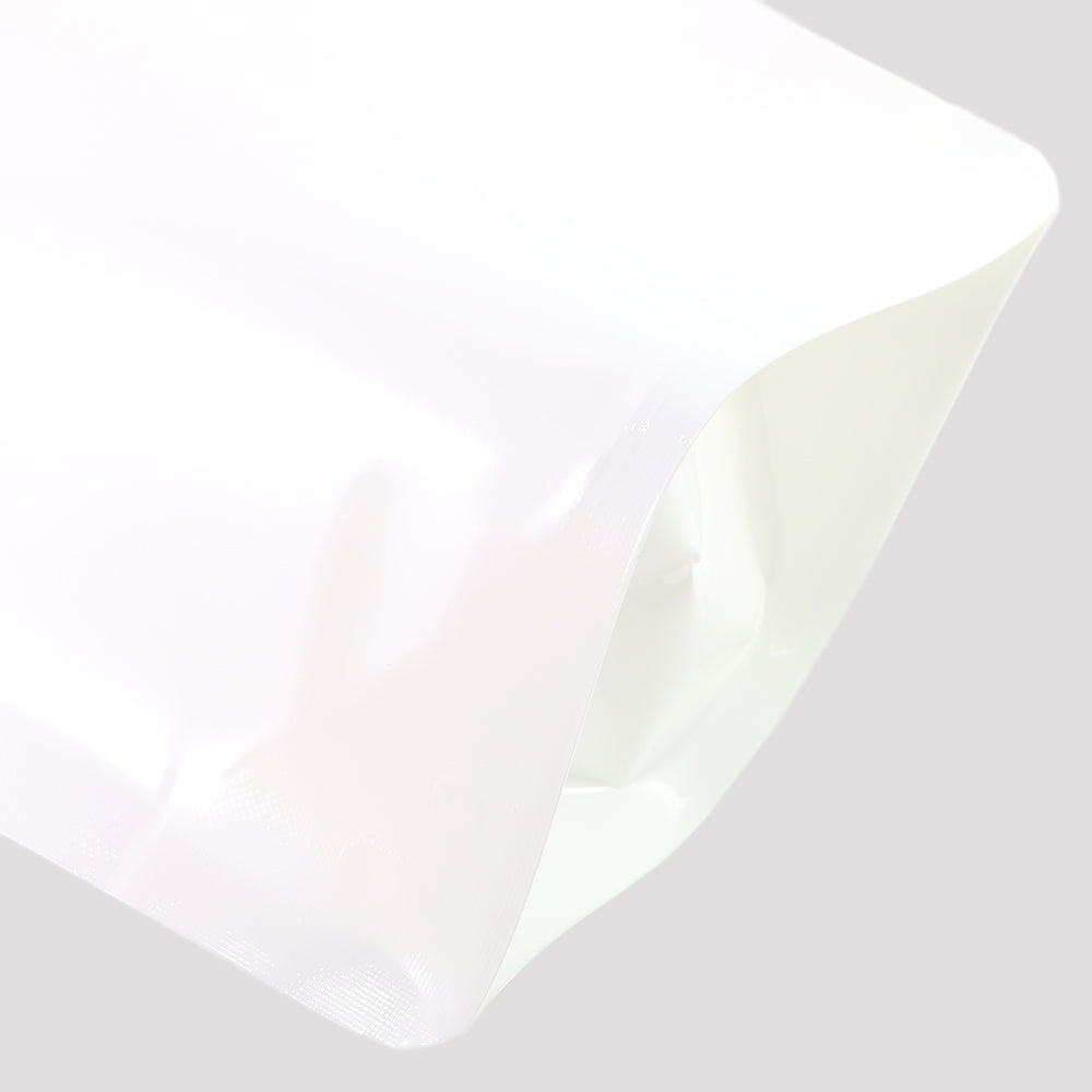 Glossy Plastic Stand Pouch with Corner Screw Cap Spout and Carry Out Hang Hole