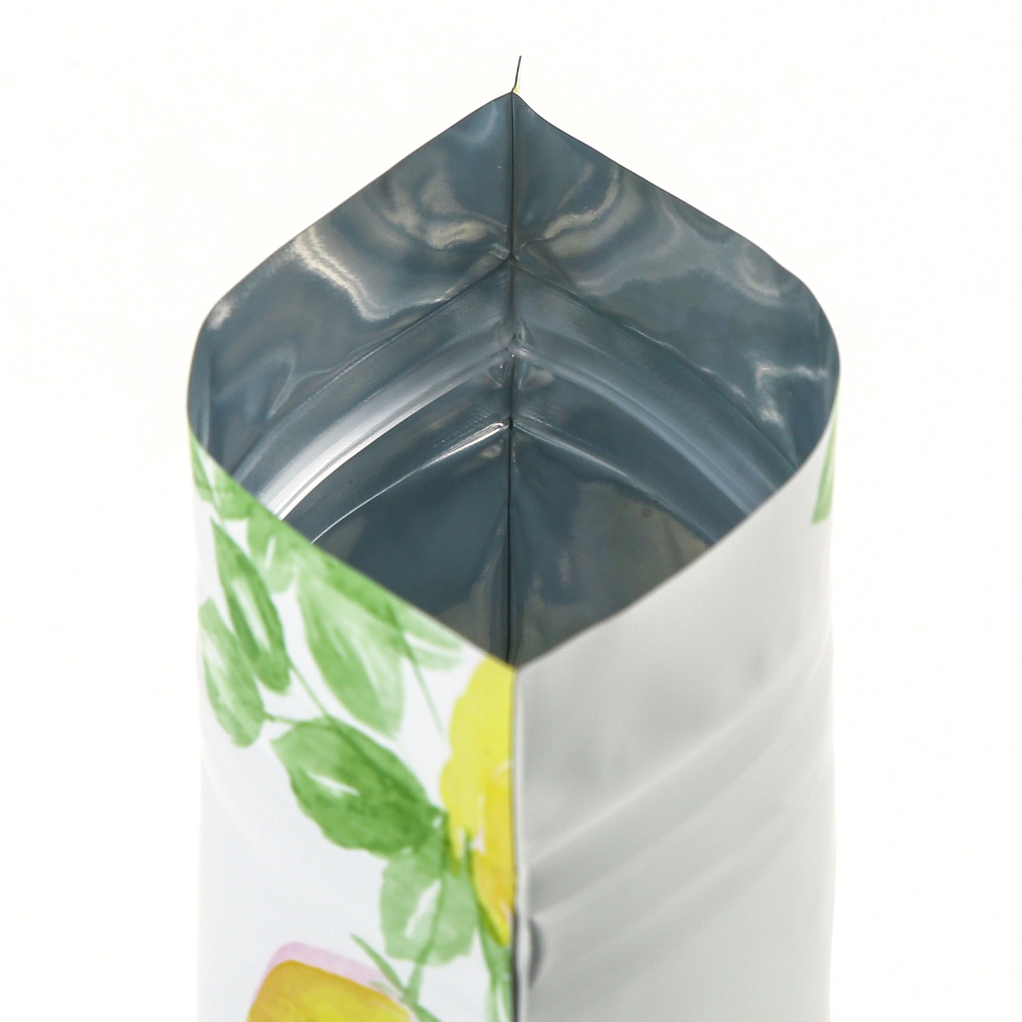 Matte Tulip White Flower Designed Foil Zipper Seal Bags